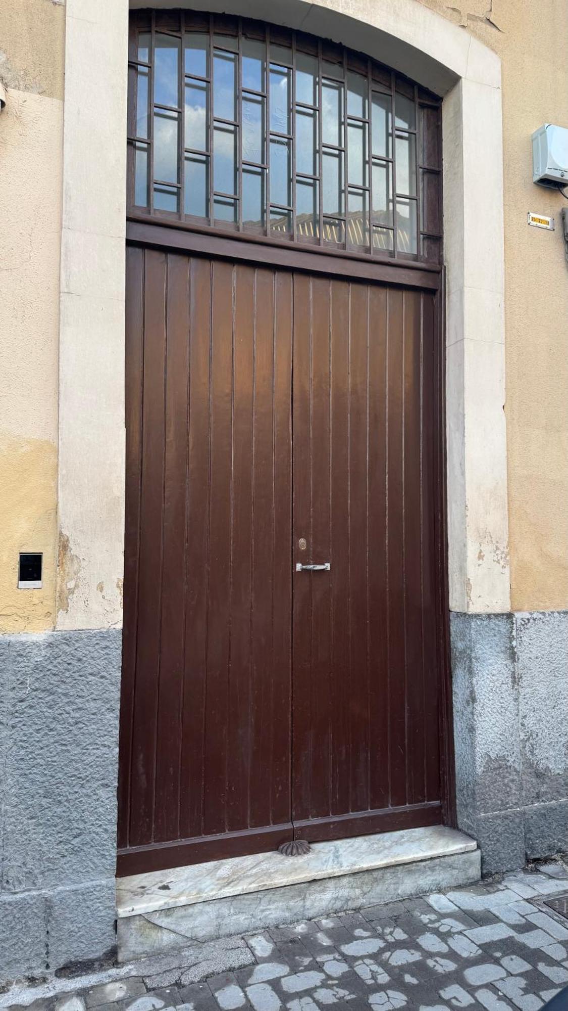 Lorenzo'S House Catania City Centre - Comfortable Large Apartment With 2 Bedrooms And 2 Baths, Close To Trains, Metro And Bus Station Exterior photo